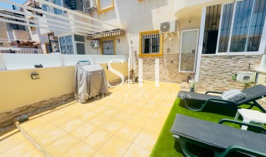 Resale - House - Orihuela Costa - La Regia