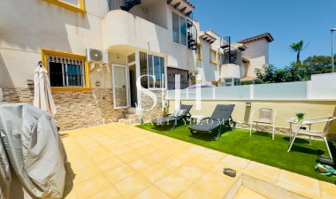 Resale - House - Orihuela Costa - La Regia