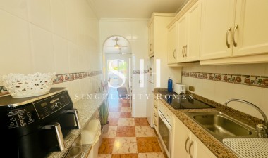 Resale - House - Orihuela Costa - La Regia