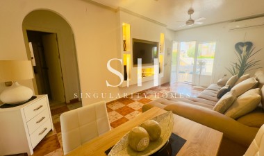 Resale - House - Orihuela Costa - La Regia