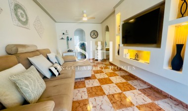 Resale - House - Orihuela Costa - La Regia