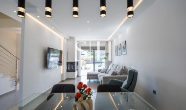 Resale - Villa - Bigastro