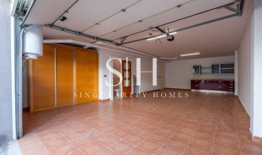 Resale - Villa - Bigastro