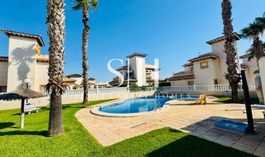 Resale - House - Orihuela Costa - La Regia