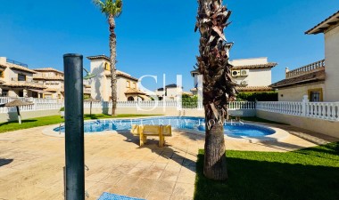 Resale - House - Orihuela Costa - La Regia