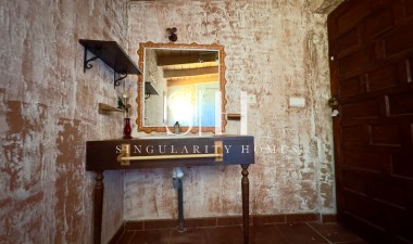 Resale - Villa - Dolores