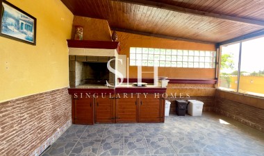 Resale - Villa - Dolores