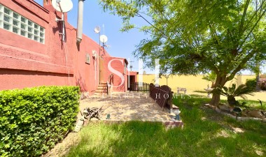 Resale - Villa - Dolores