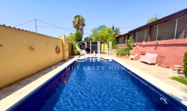 Resale - Villa - Dolores