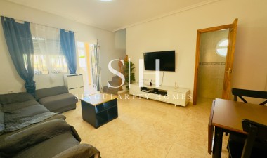 Resale - Villa - Orihuela Costa - Campoamor