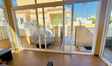 Resale - Villa - Orihuela Costa - Campoamor