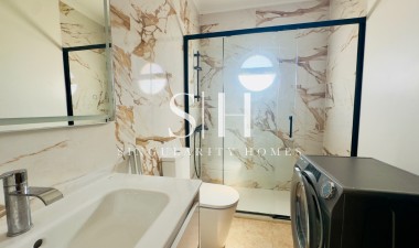 Resale - Villa - Orihuela Costa - Campoamor