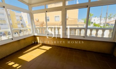 Resale - Villa - Orihuela Costa - Campoamor