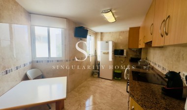 Resale - Apartment / flat - Torrevieja - Playa de los Locos