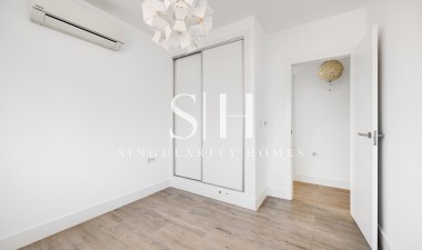 Resale - Villa - Torrevieja - aguas nuevas