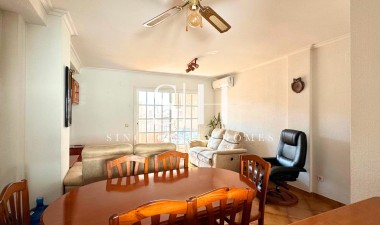 Resale - Apartment / flat - Torrevieja - Costa Blanca