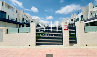 Resale - Apartment / flat - San Miguel de Salinas