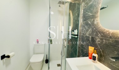 Resale - Apartment / flat - San Miguel de Salinas