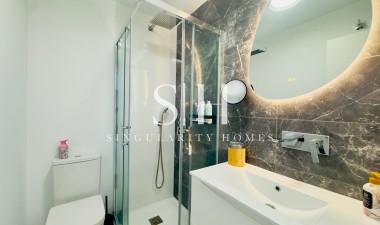 Resale - Apartment / flat - San Miguel de Salinas