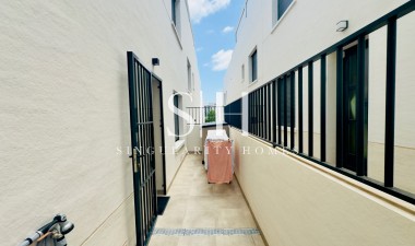 Resale - Apartment / flat - San Miguel de Salinas