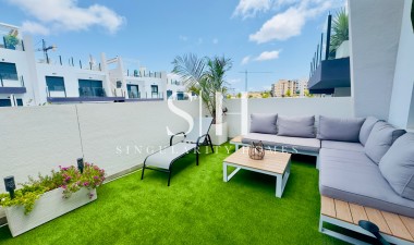 Resale - Apartment / flat - San Miguel de Salinas