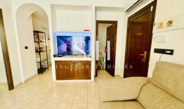 Перепродажа - Квартира / квартира - Torrevieja - La Mata