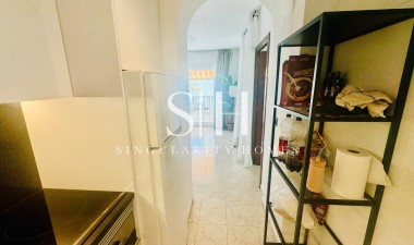 Перепродажа - Квартира / квартира - Torrevieja - La Mata