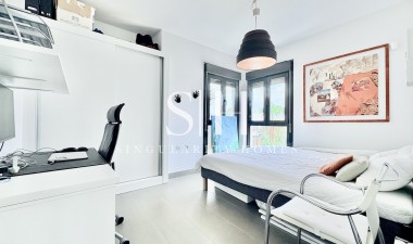 Resale - Apartment / flat - Las Ramblas Golf