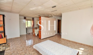 Återförsäljning - Business - Villamartin