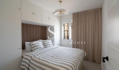 Wiederverkauf - Villa - Orihuela Costa - Los Almendros-la Florida