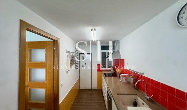 Resale - Apartment / flat - Alicante - Albufereta