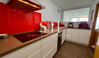 Resale - Apartment / flat - Alicante - Albufereta