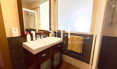 Resale - Apartment / flat - Alicante - Albufereta