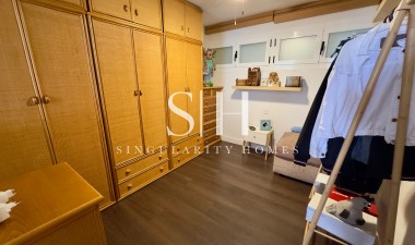 Resale - Apartment / flat - Alicante - Albufereta