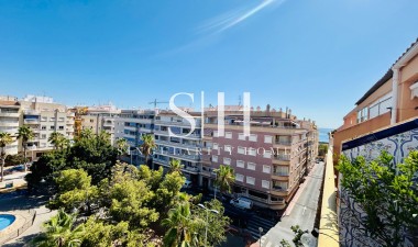 Resale - Apartment / flat - Torrevieja - Torrevieja*