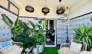 Resale - Apartment / flat - Torrevieja - Torrevieja*