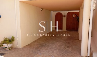 Перепродажа - Villa - Villamartin - Costa Blanca