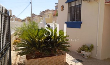 Перепродажа - Villa - Villamartin - Costa Blanca