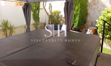 Перепродажа - Villa - Villamartin - Costa Blanca