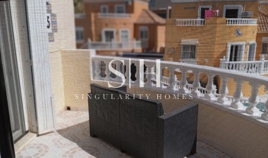 Перепродажа - Villa - Villamartin - Costa Blanca