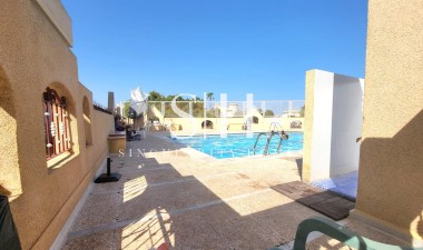 Перепродажа - Casa - Orihuela Costa - Playa Flamenca