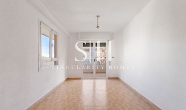 Odsprzedaż - Mieszkanie w bloku - Torrevieja - Rocio Del Mar