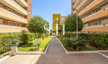 Odsprzedaż - Mieszkanie w bloku - Torrevieja - Rocio Del Mar