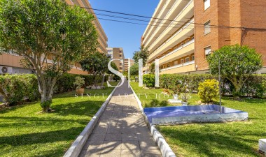 Odsprzedaż - Mieszkanie w bloku - Torrevieja - Rocio Del Mar