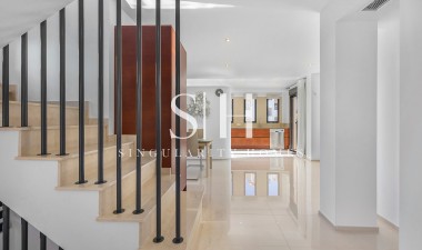 Wiederverkauf - Villa - Orihuela Costa - La Zenia