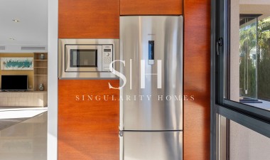 Wiederverkauf - Villa - Orihuela Costa - La Zenia