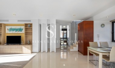 Wiederverkauf - Villa - Orihuela Costa - La Zenia