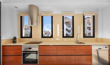 Wiederverkauf - Villa - Orihuela Costa - La Zenia