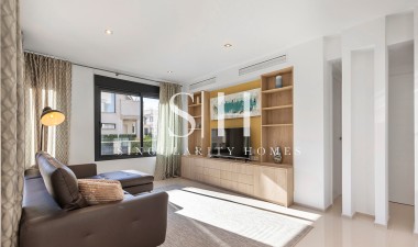 Wiederverkauf - Villa - Orihuela Costa - La Zenia