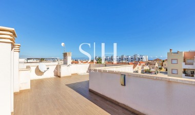 Wiederverkauf - Villa - Orihuela Costa - La Zenia